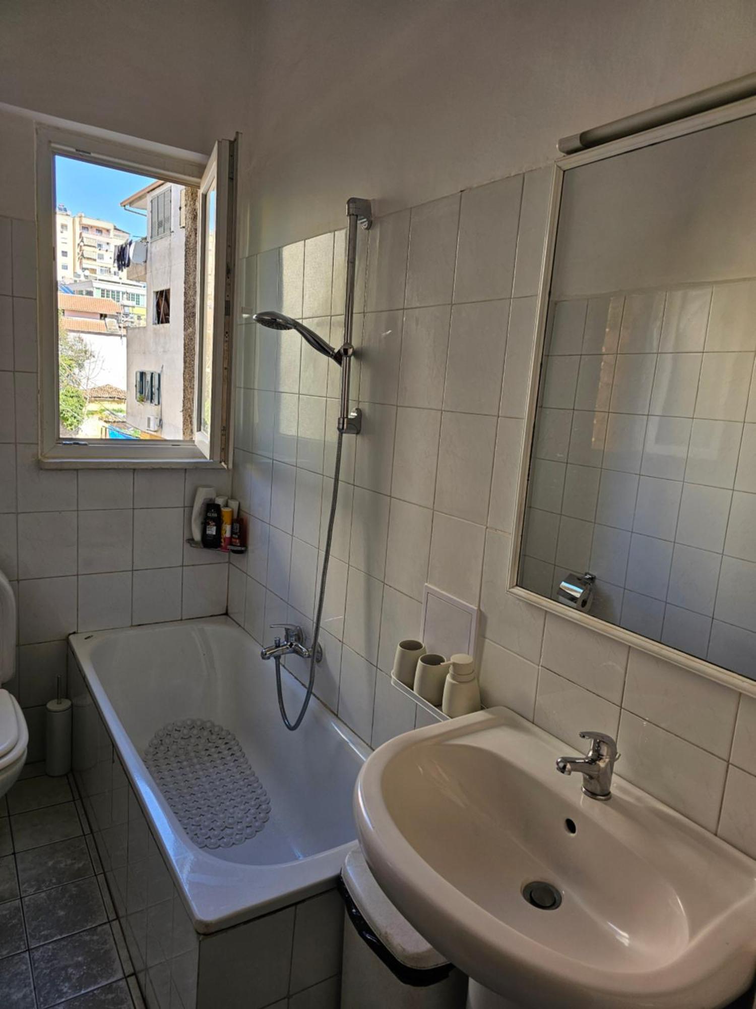 Alea2 Apartment 티라나 외부 사진